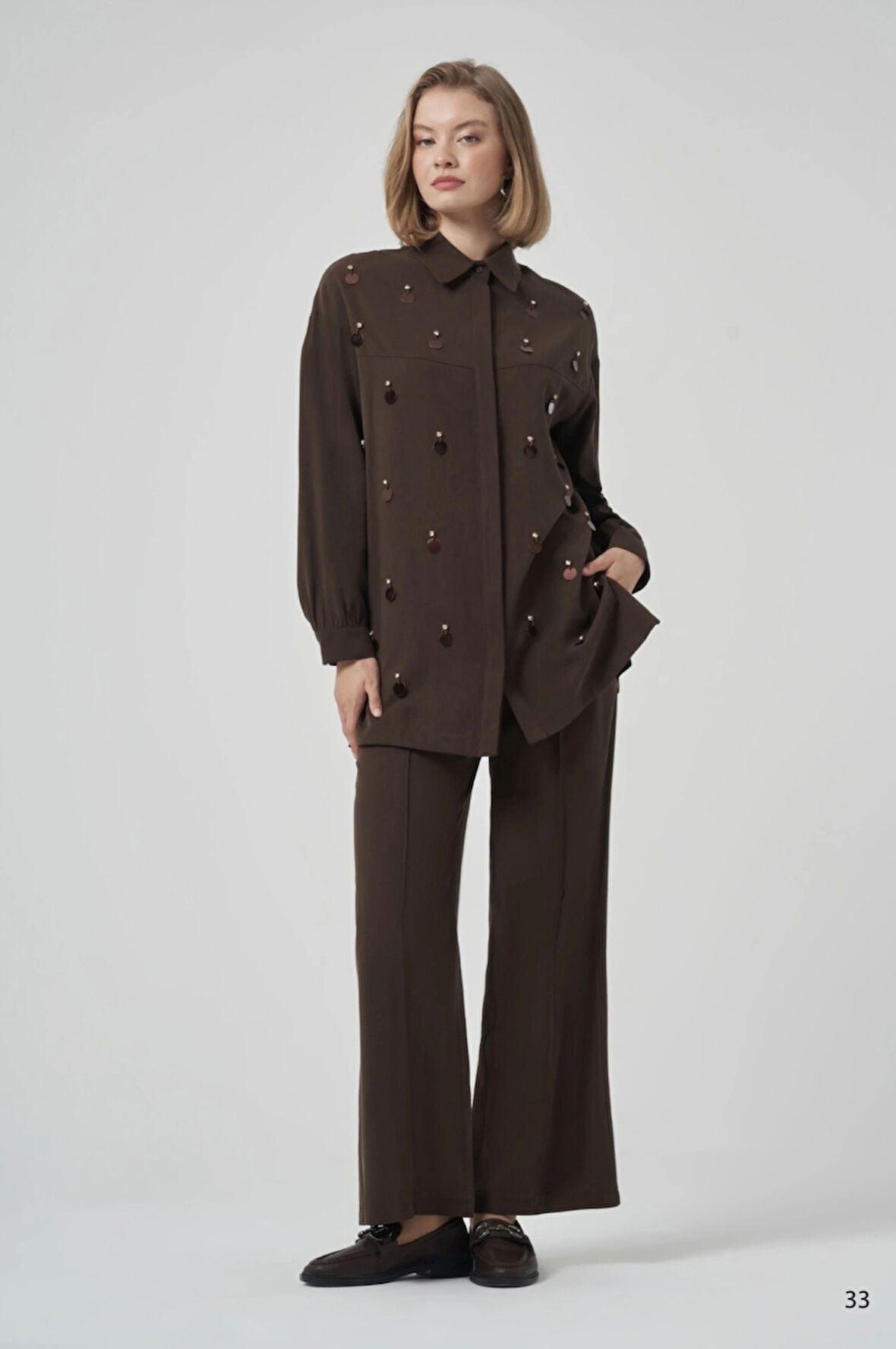 Nuss 1031 Büyük Payet Detaylı Pantolonlu Takım - KAHVE