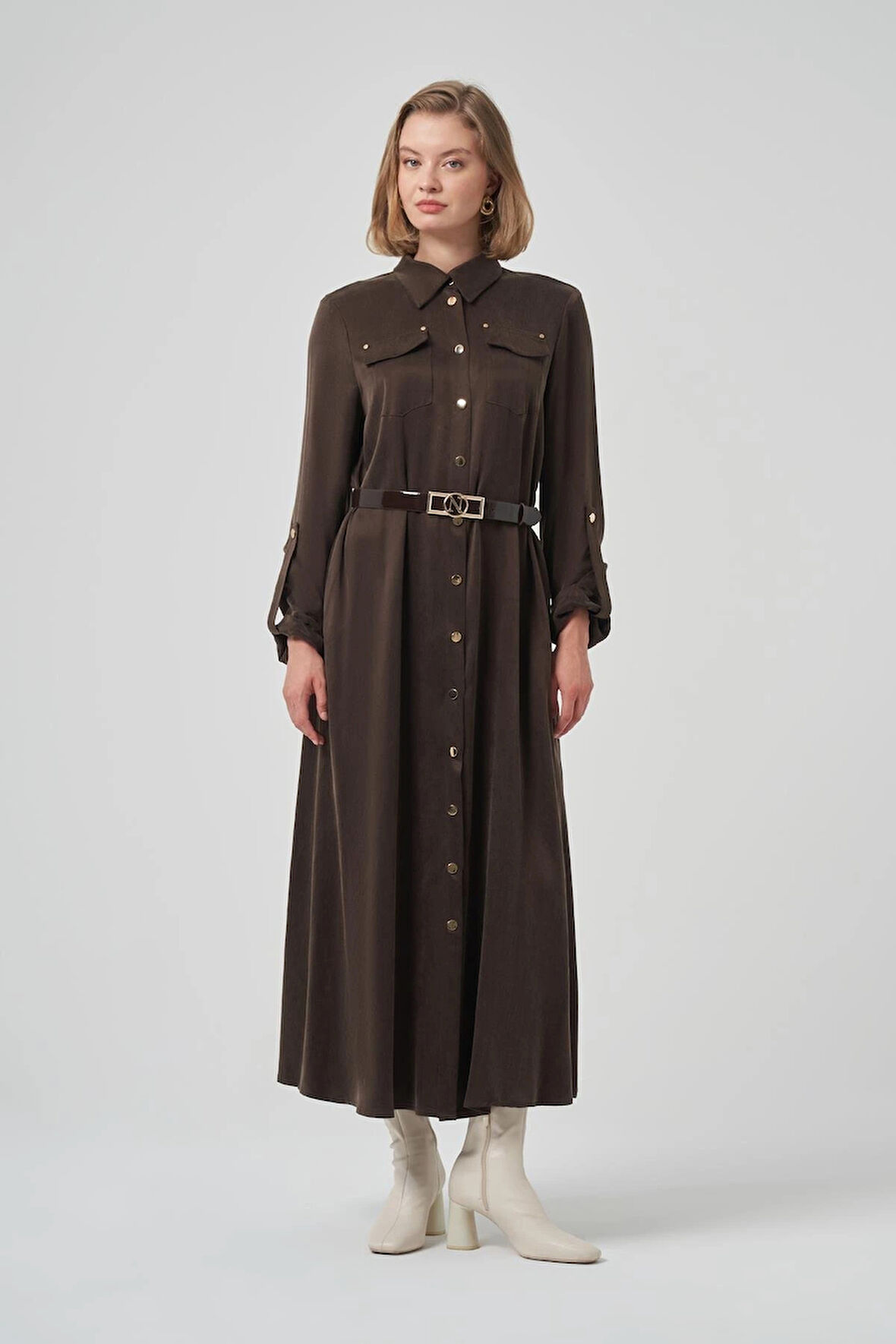 Nuss kemer ve citcit detayli ipek elbise 2002 kahve