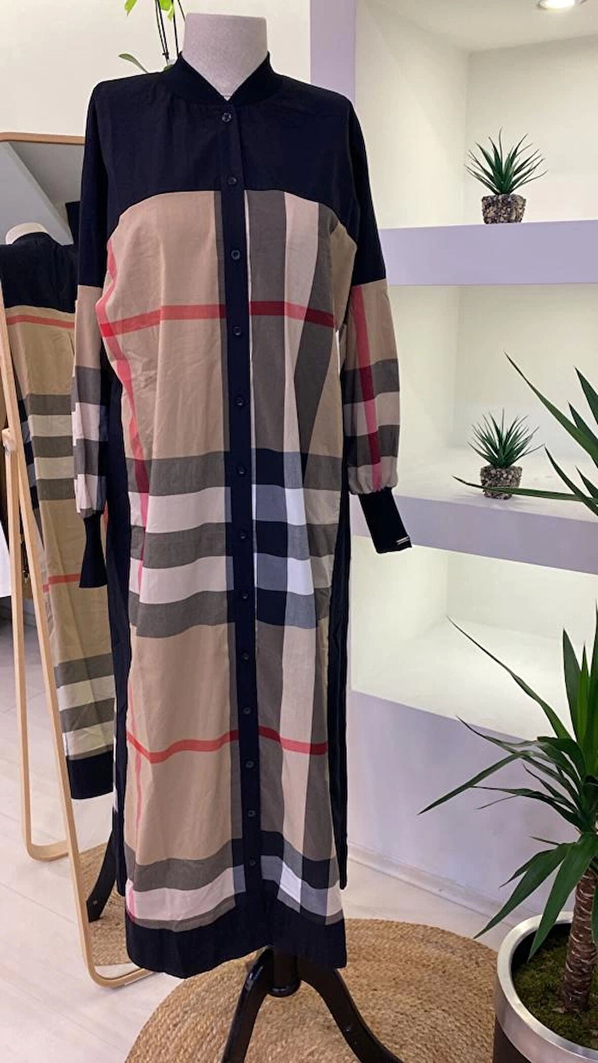 İnvee Burbery Uzun SİYAH GOMLEK 6780