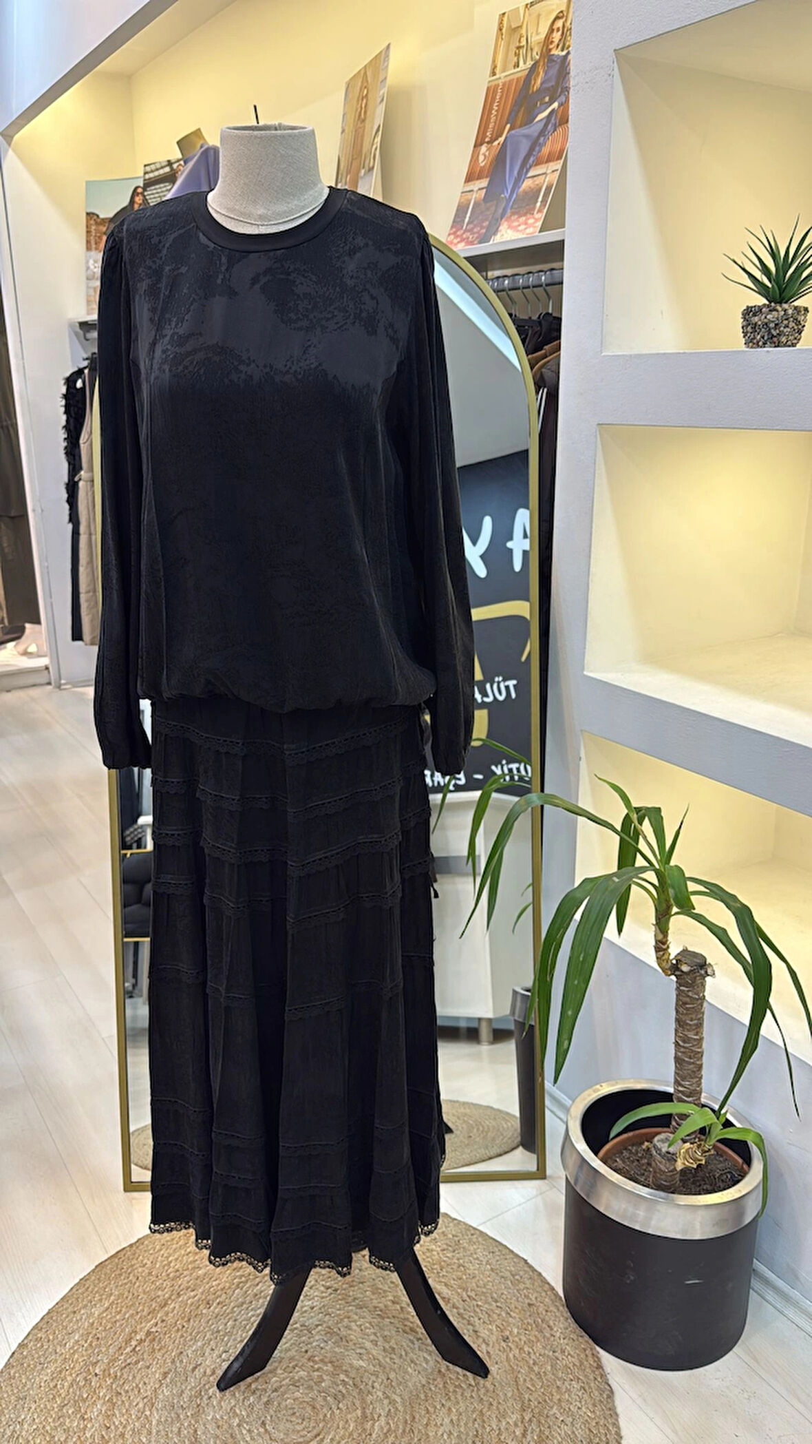 Misswhence Cupro Dantelli Etek Takım 38025 SİYAH