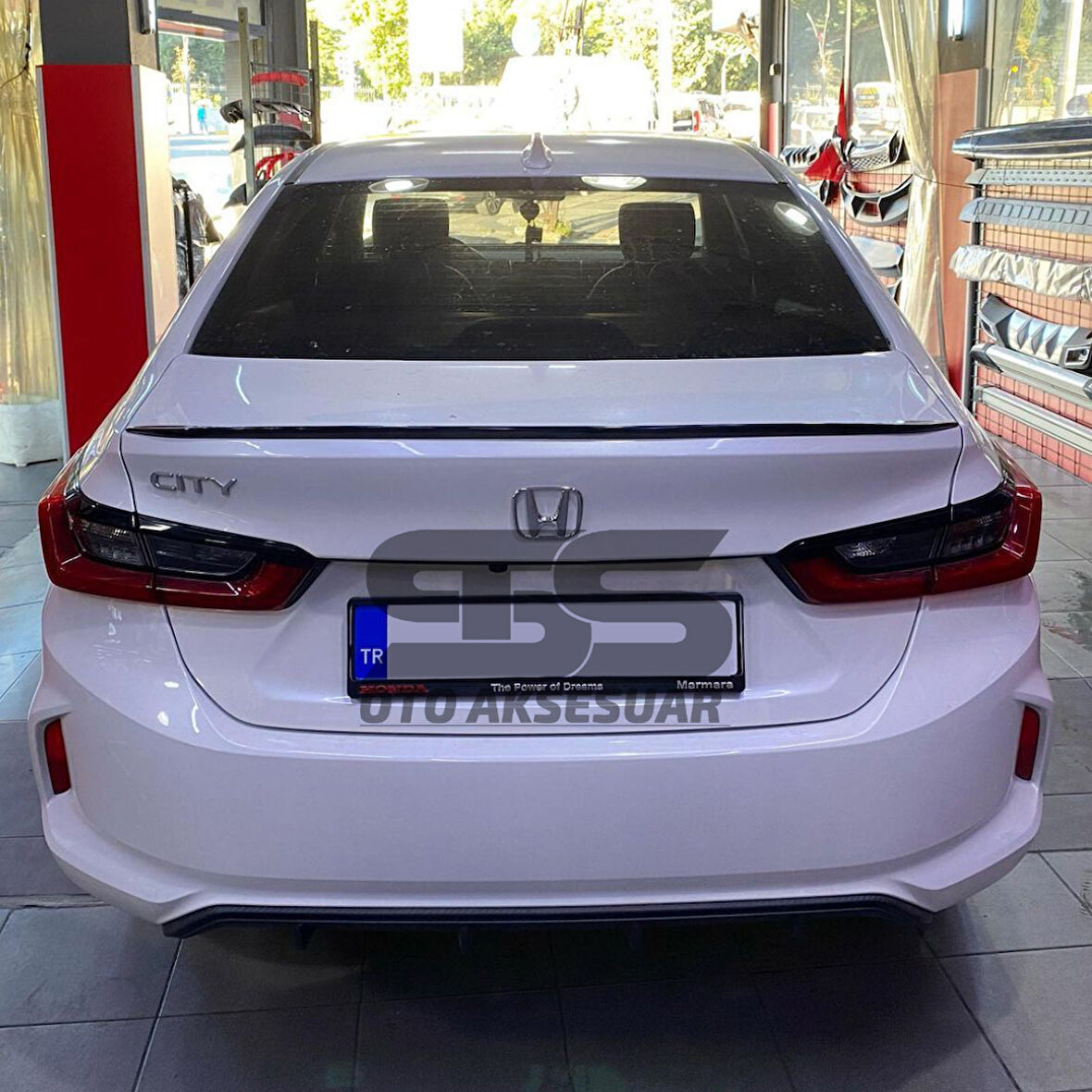  Honda City Bagaj Üstü Slim Spoiler Parlak Siyah