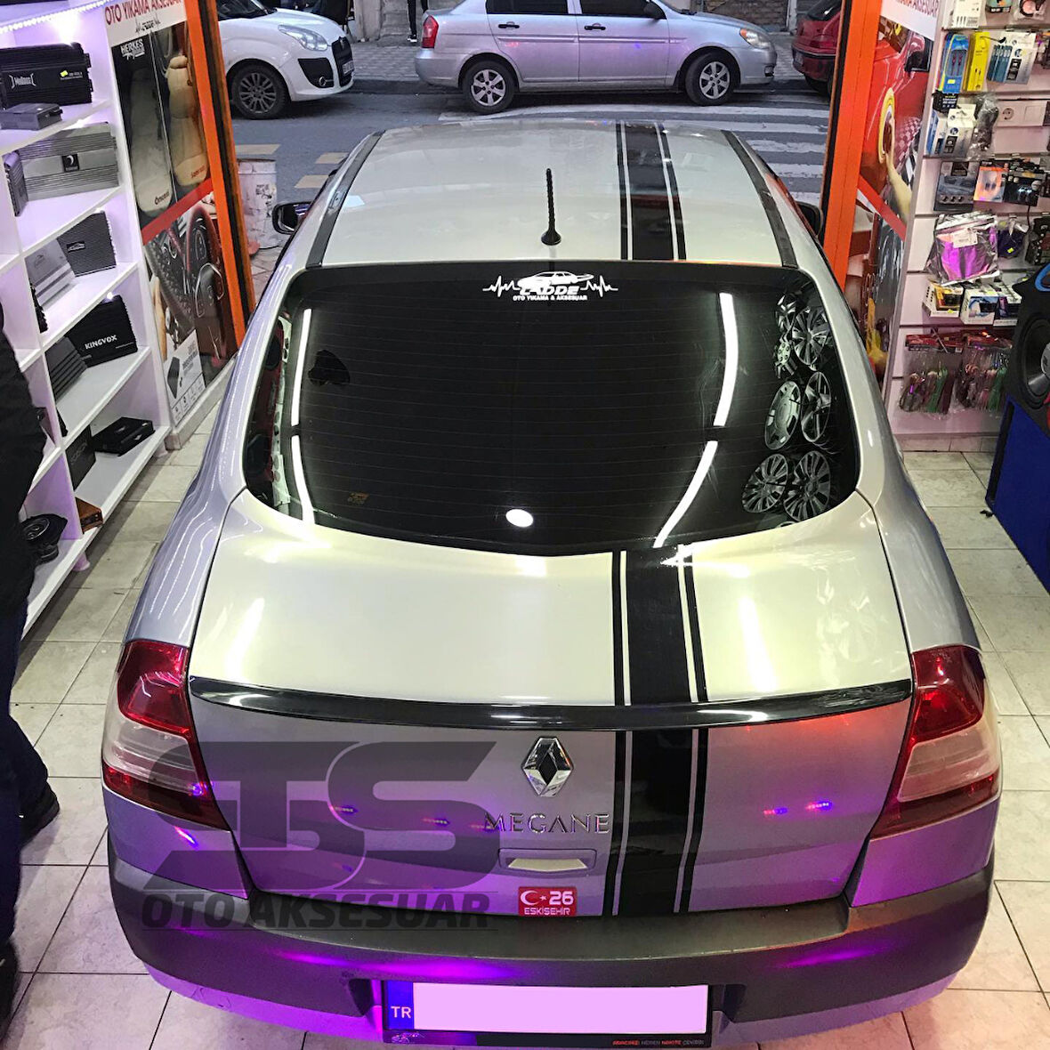  Renault Megane 2 Sedan Bagaj Üstü Spoiler Bagaj Çıtası Piano Black