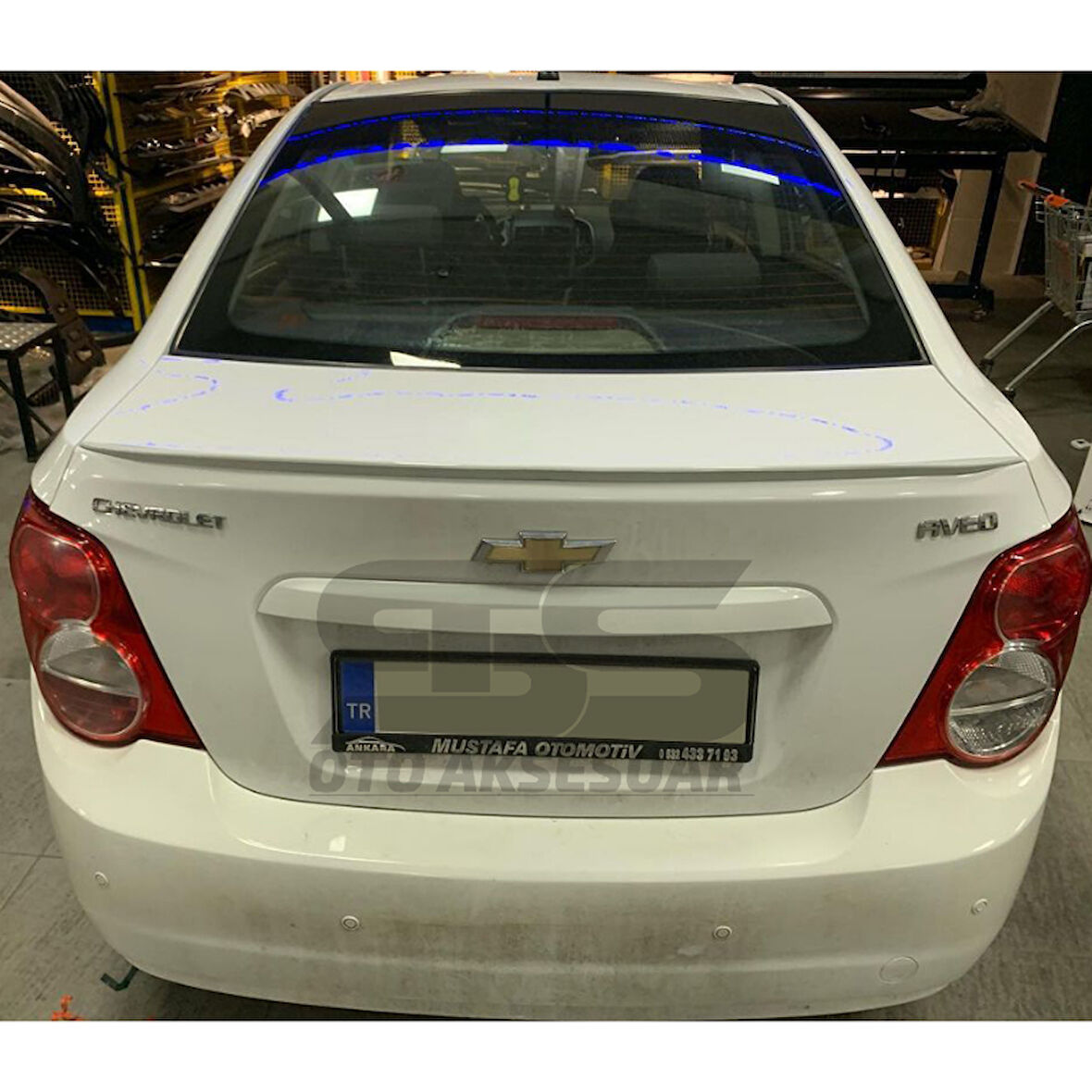 Chevrolet Aveo Bagaj Üstü Slim Spoiler Piano Black Parlak Beyaz