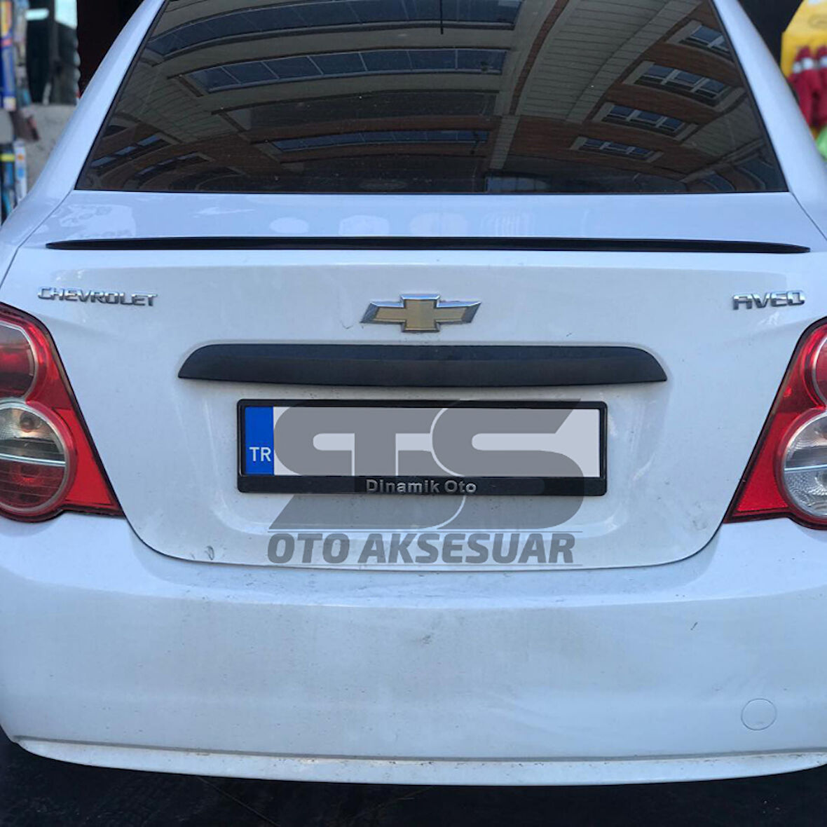 Chevrolet Aveo Bagaj Üstü Slim Spoiler Piano Black Parlak Siyah