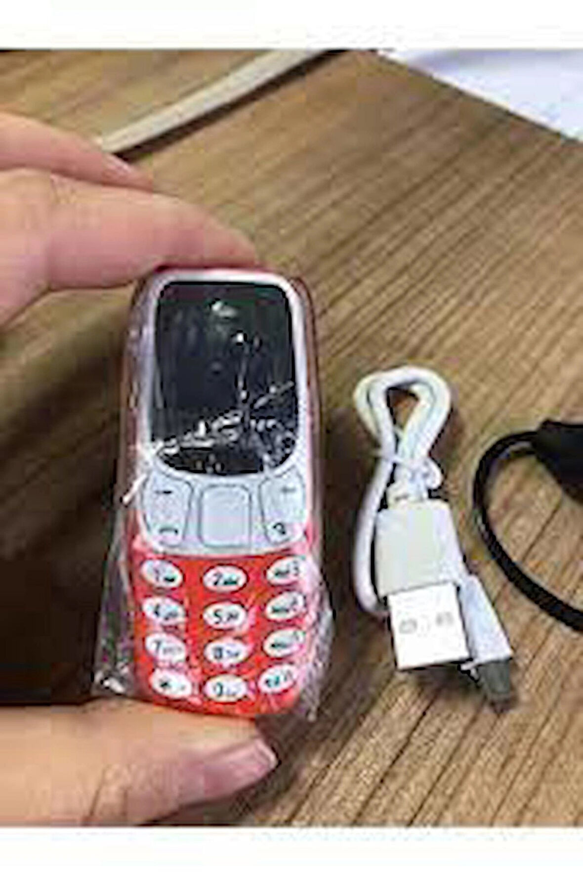 Mini Tuşlu Parmak Telefon (Dünyanın En Küçük Telefonu)