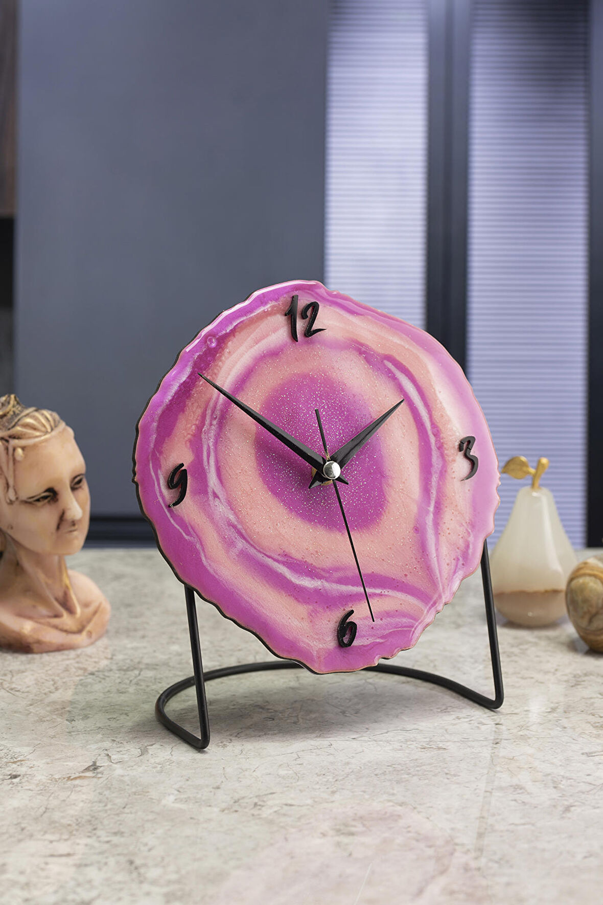 MUYİKA Diverso Şeker Pembe Dekoratif Masa Saati18x23cm Sessiz Mekanizmalı  MMS-EPO