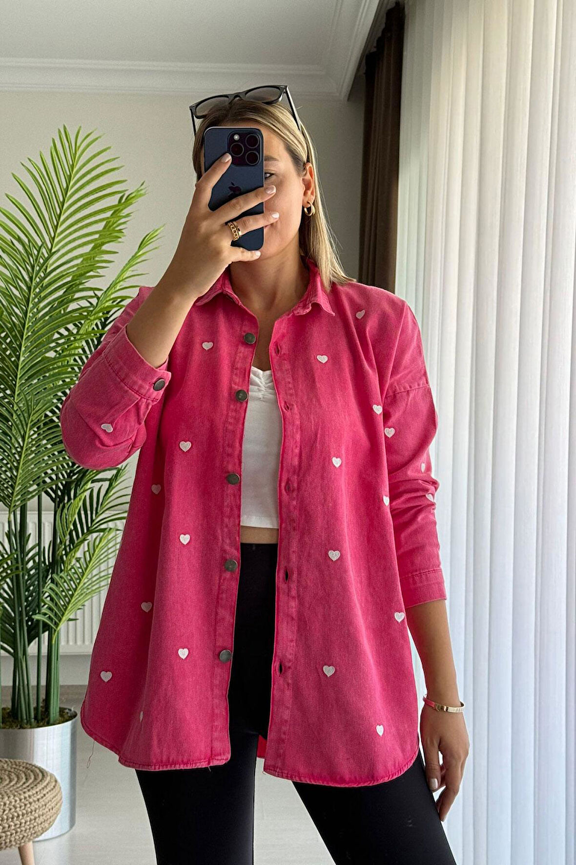 Oversize Beyaz Kalp Nakışlı Fuşya Gabardin Gömlek Ceket