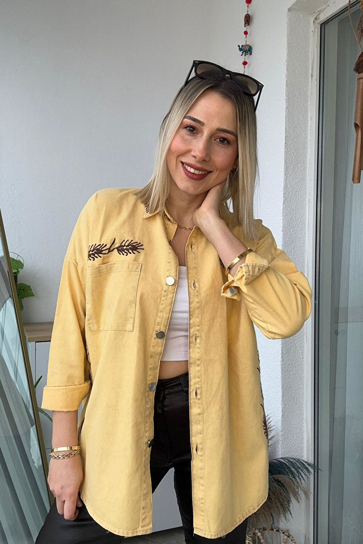 Oversize Başak Nakış Desen Sarı Gabardin Gömlek