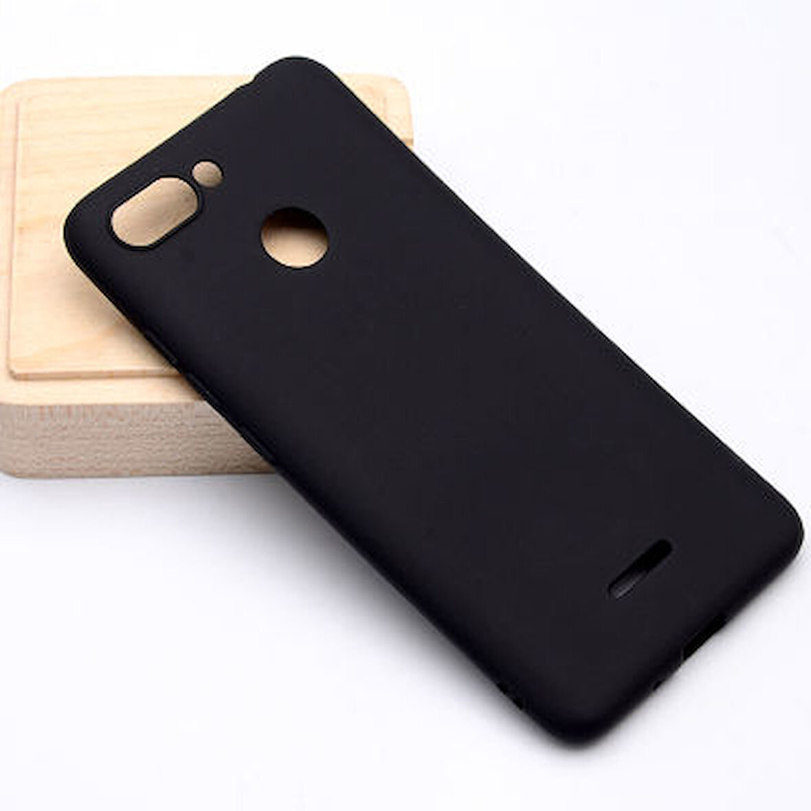 Redmi 6 Kılıf Esnek Premier Silikon Kapak