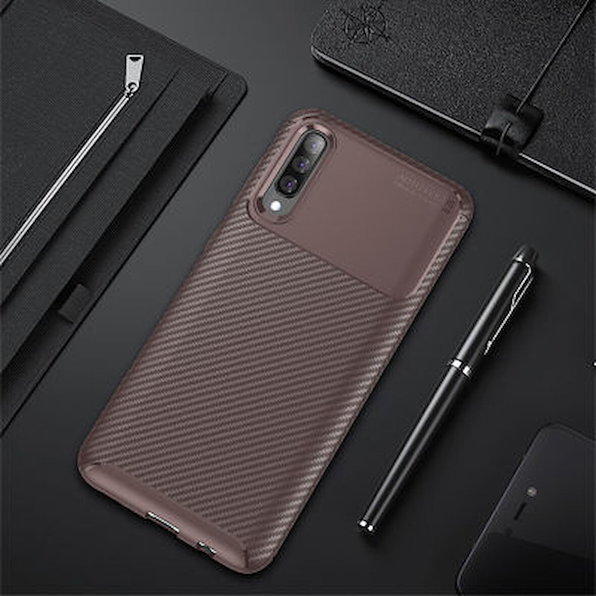Samsung Galaxy A70 Kılıf Karbon Desenli Şık Tamia Premium Silikon Kapak