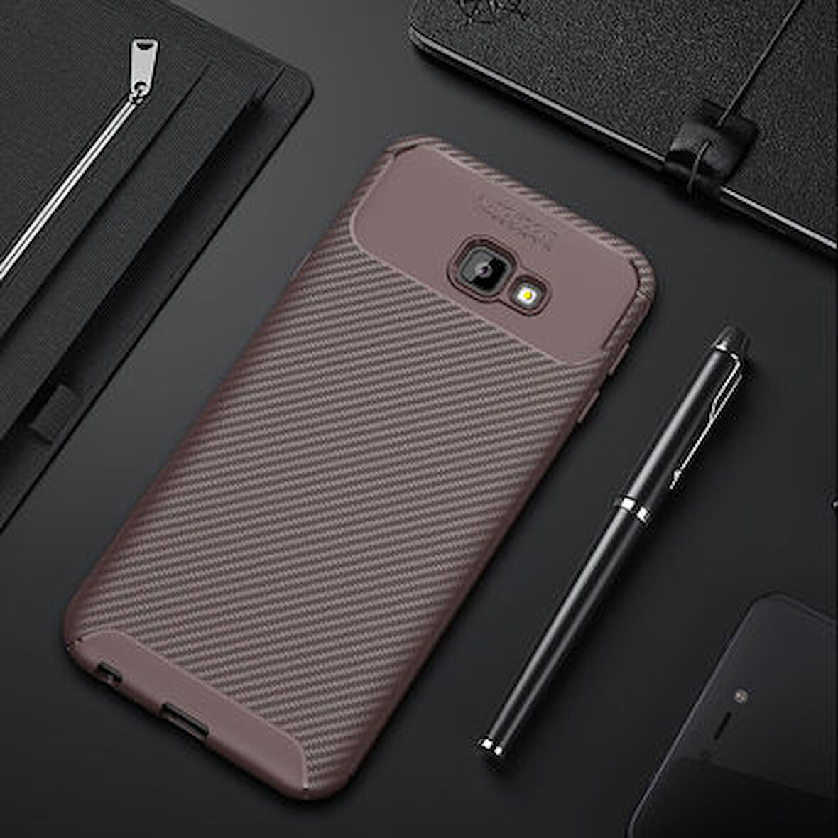 Samsung Galaxy J4 Plus Kılıf Karbon Desenli Şık Tamia Premium Silikon Kapak