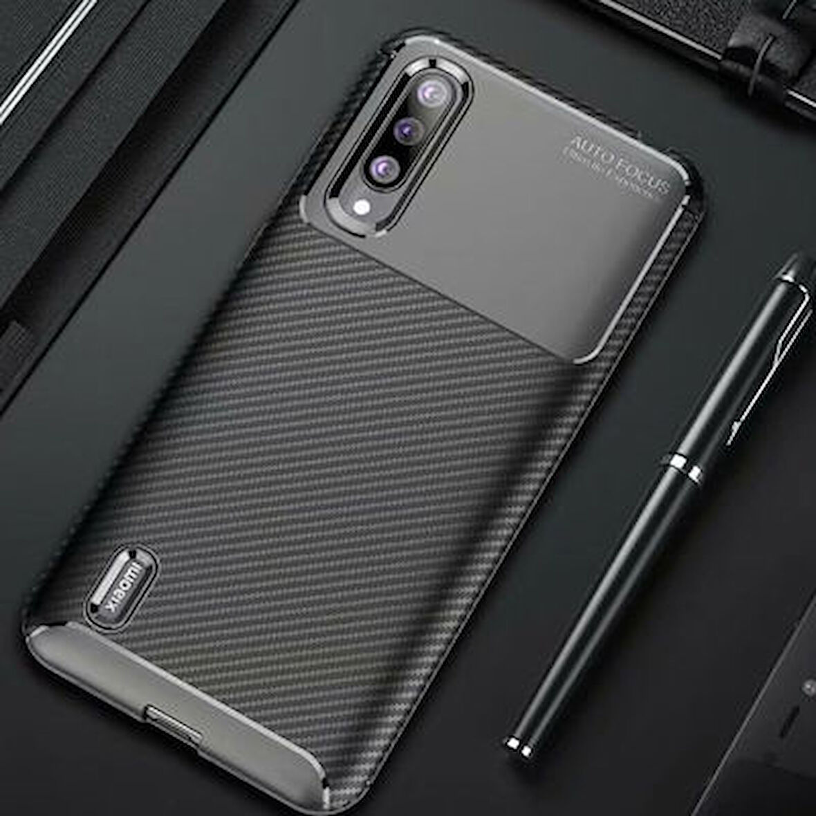 Xiaomi Mi A3 Kılıf Karbon Desenli Şık Tamia Premium Silikon Kapak