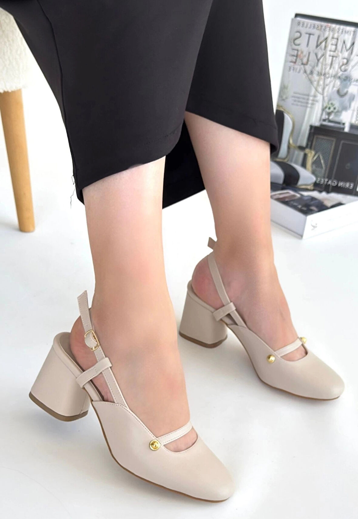 BİÇOMİ Jecci Bej Cilt Topuklu Ayakkabı