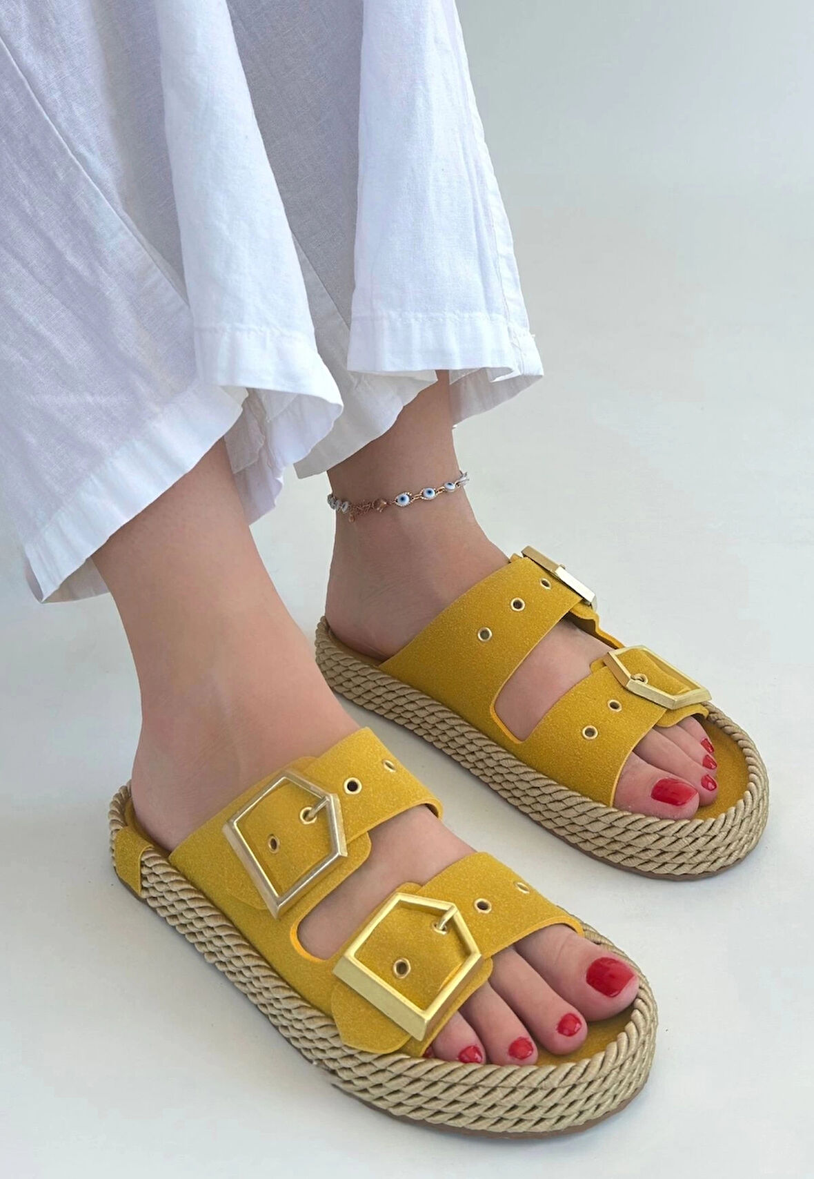 BİÇOMİ Loera Sarı Nubuk Çift Tokalı Terlik