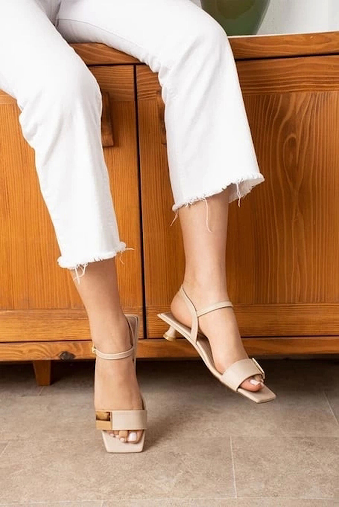 BİÇOMİ Zıan Bej Topuklu Ayakkabı