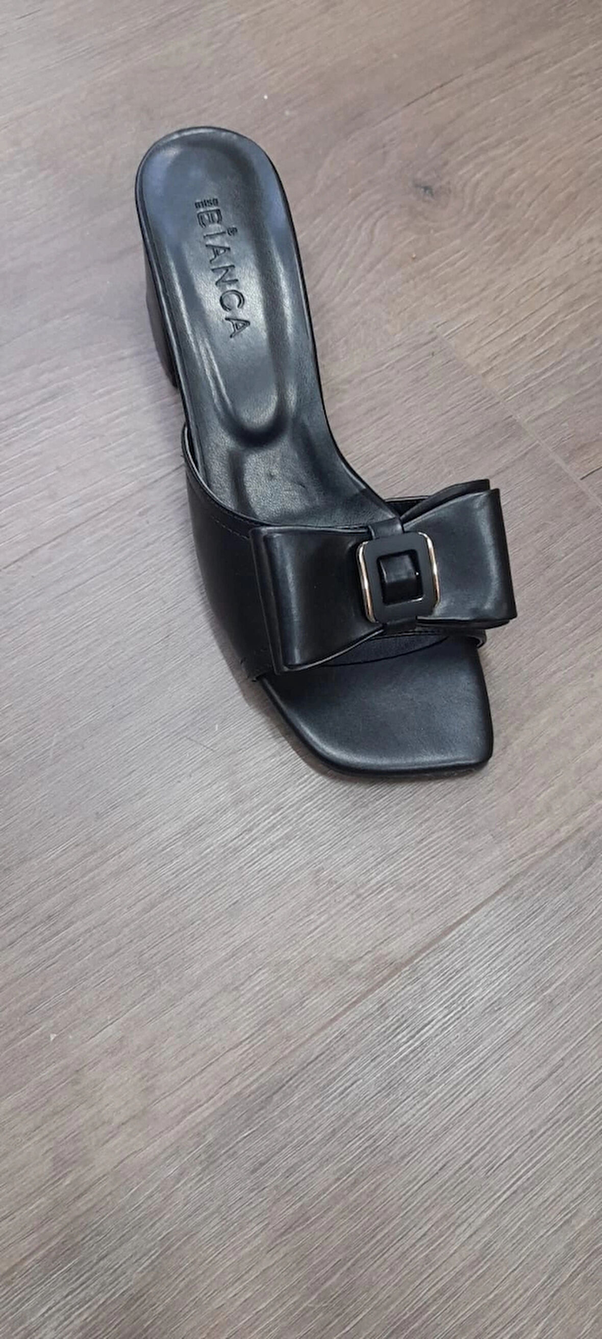 BİÇOMİ Veor Siyah Cilt Topuklu Terlik