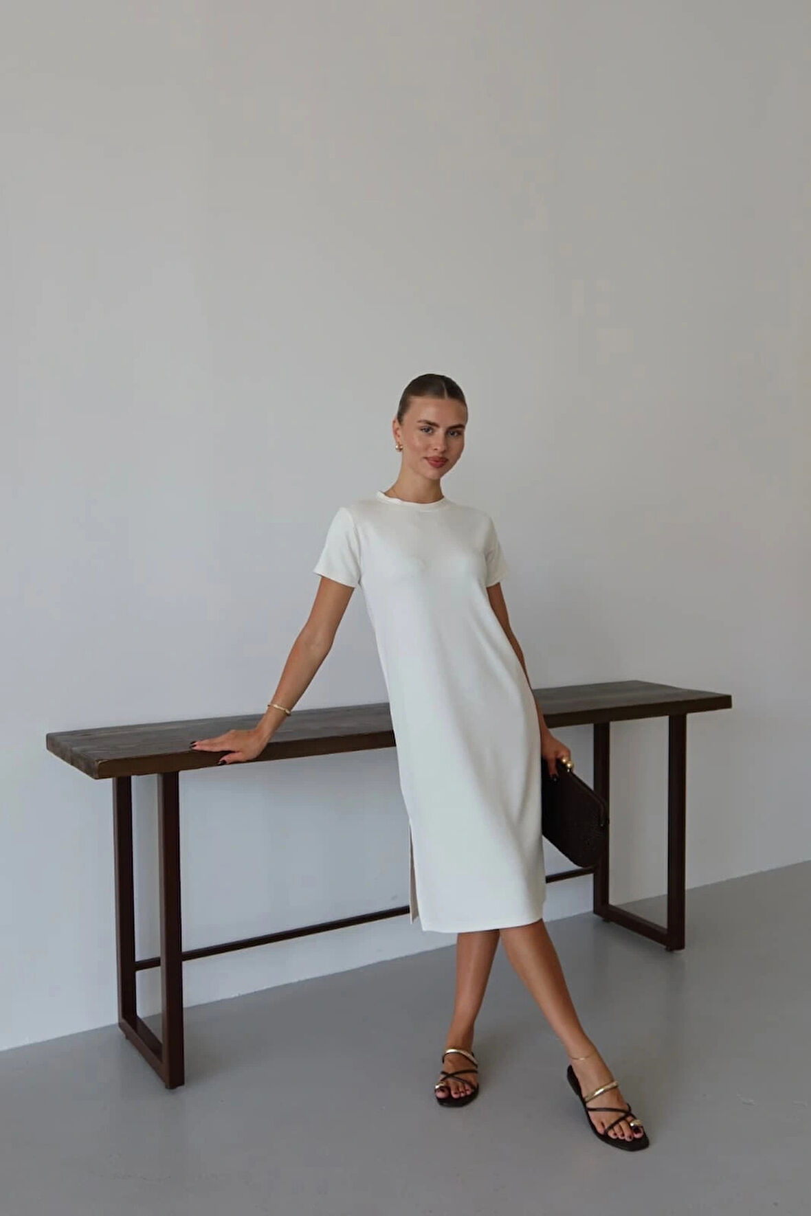 BİÇOMİ Modal yırtmaçlı elbise beyaz pt