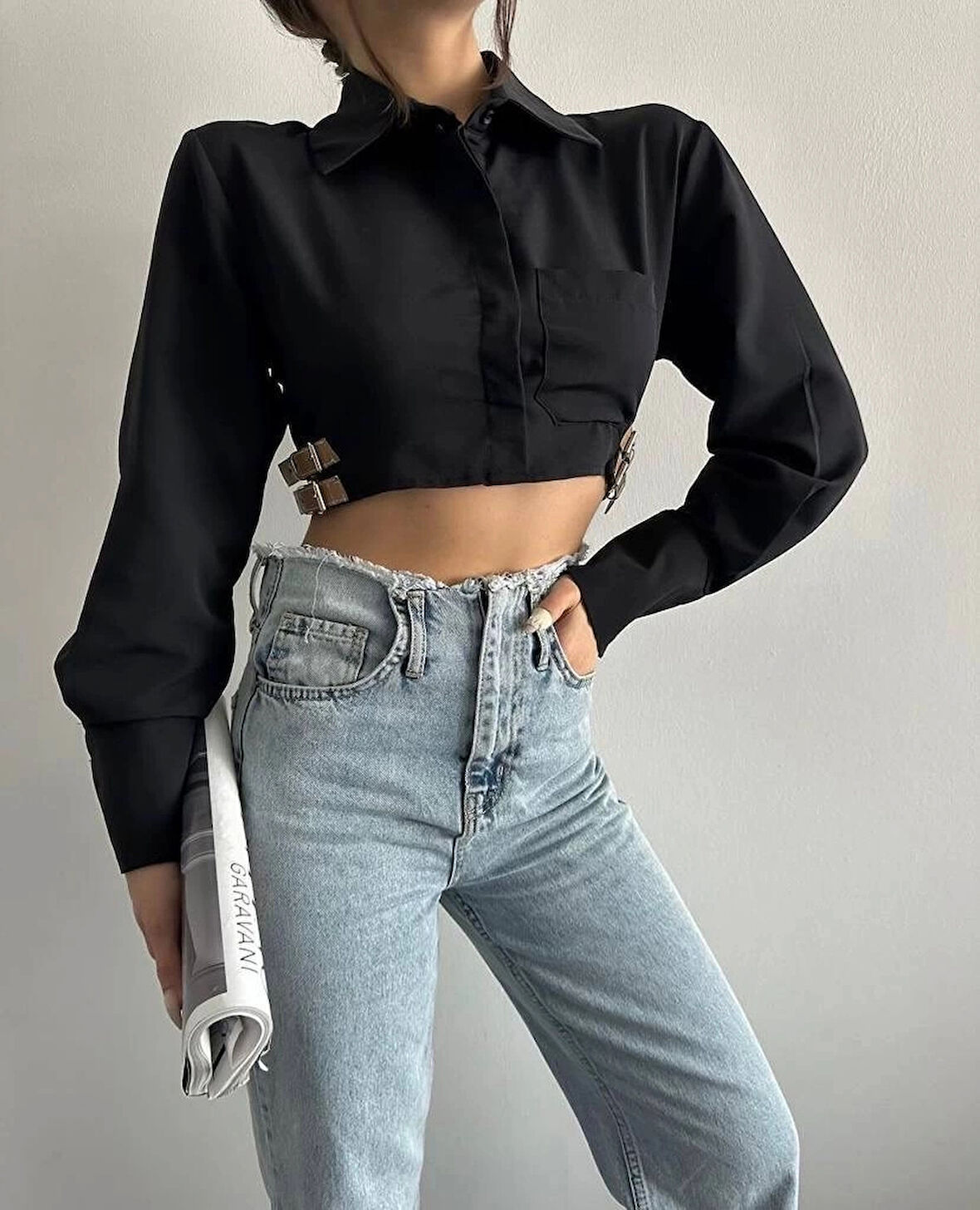 BİÇOMİ Yanı kemer detaylı crop gömlek siyah s4009