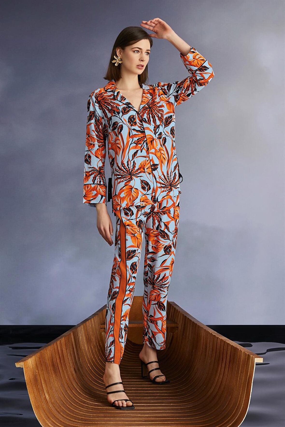 Monamise Kadın Yaprak Desenli Gömlek Yakalı Önü Boydan Düğmeli Pijama Takımı