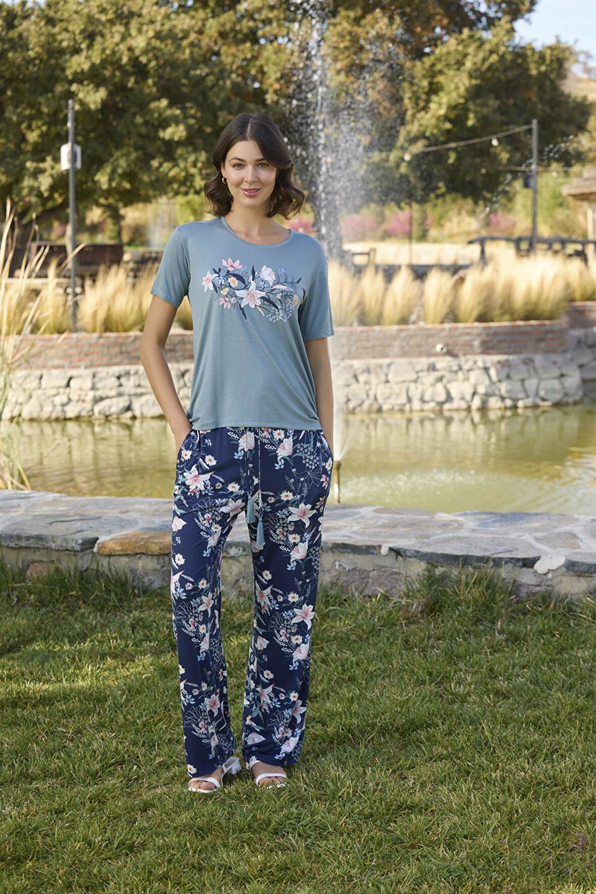 Monamise Kadın Çiçek ve Yaprak Desenli ve Baskılı Pijama Takımı 24103 