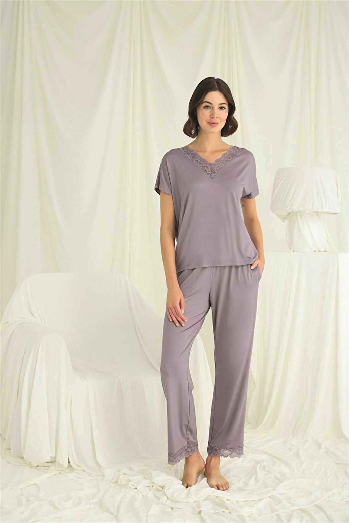 Monamise Kadın Kısa Kollu V Yakalı Dantelli Pijama Takımı 18638 