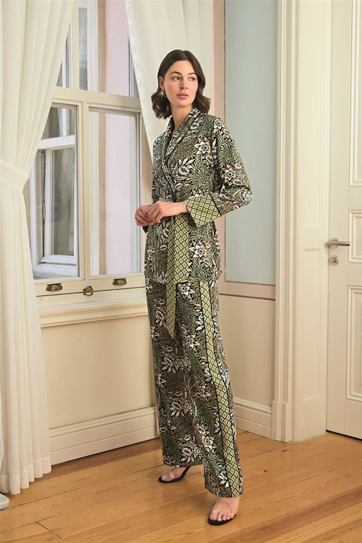 Monamise Kadın Çiçek Yaprak ve Etnik Desenli Pijama Takımı 24146 