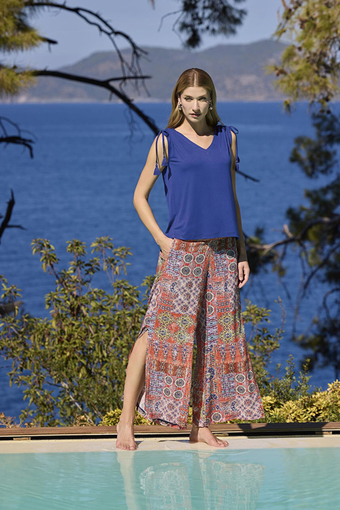 Monamise Kadın Etnik Desenli Yırtmaçlı V Yaka Askılı Alt Üst Takım 25029 