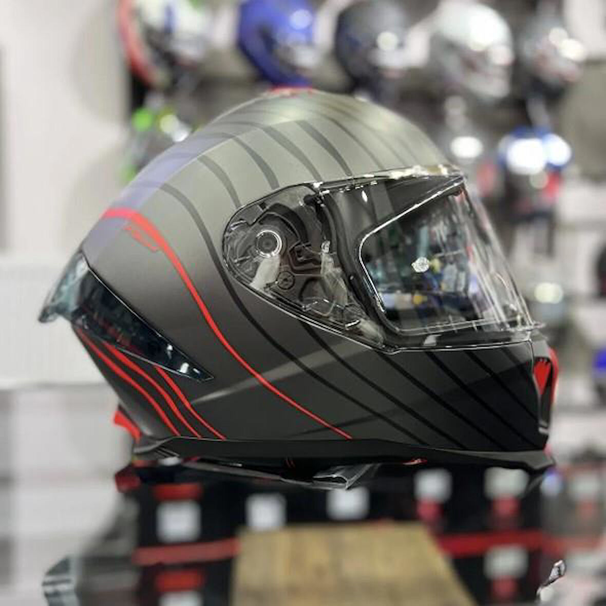Sway 865 Space Full Face Güneş Gözlüklü Kapalı Motosiklet Kaskı XL Beden Black Red