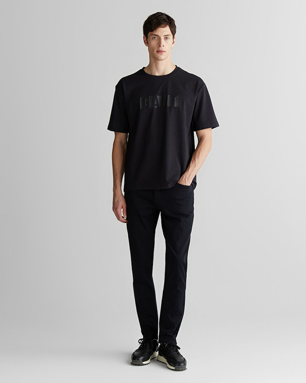 GANT Erkek Siyah Slim Fit Pantolon