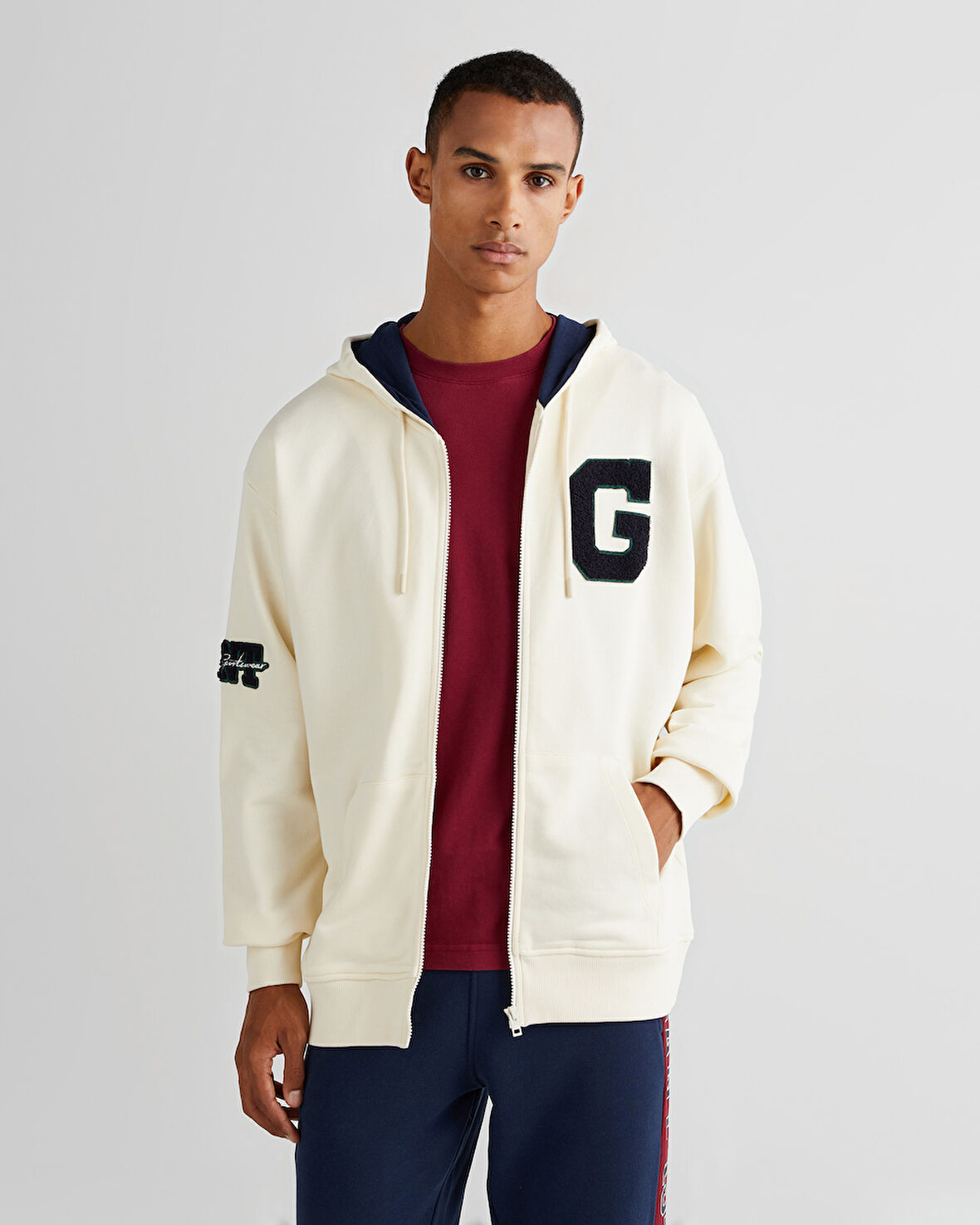 GANT Erkek Krem Relaxed Fit Kapüşonlu Logolu Sweatshirt