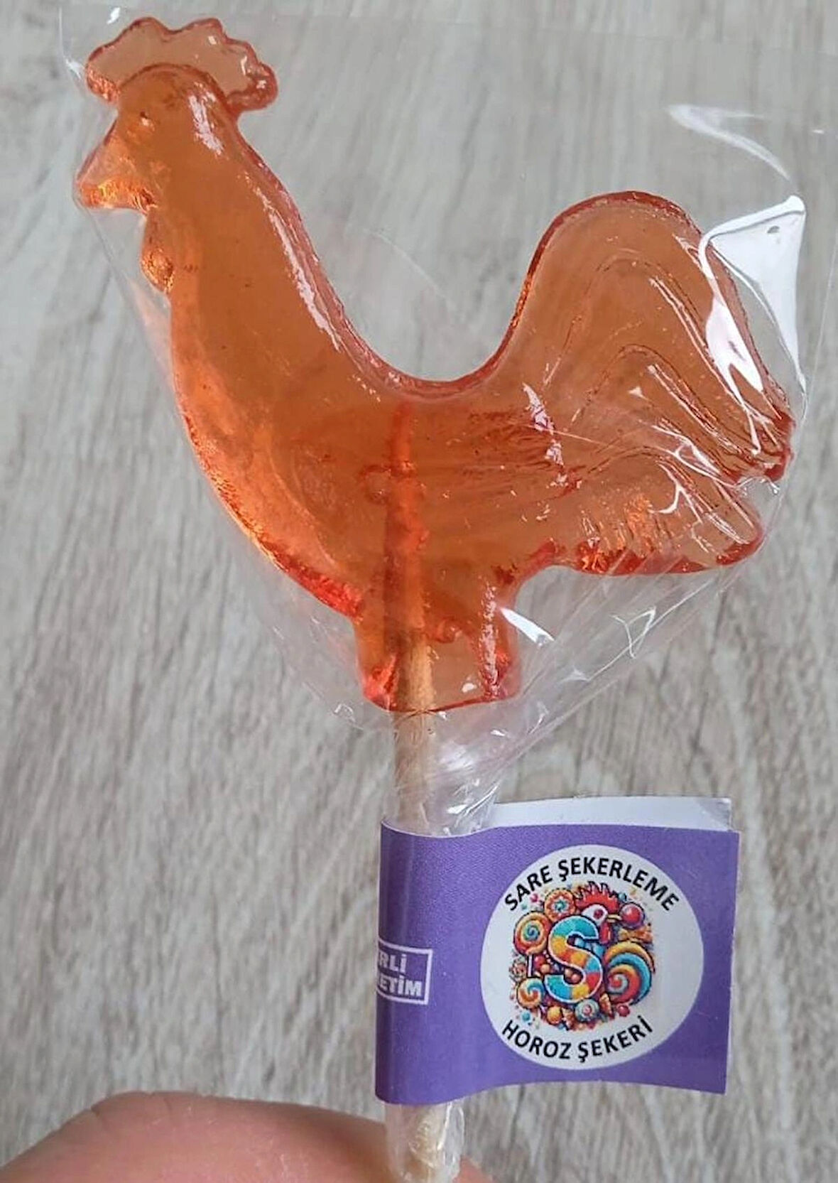 Horoz Şekeri (50'Lİ) Kutu Kırmızı Renk Karışık Meyve Aromalı Ahşap Saplı (12 GR)