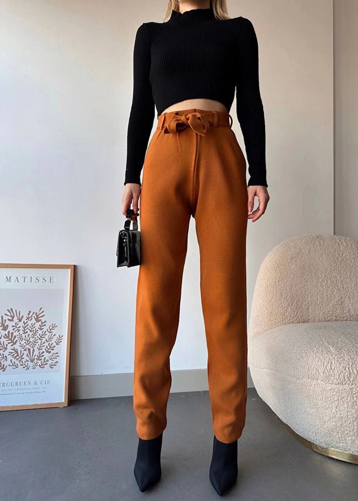 Kendinden kemerli triko pantolon camel