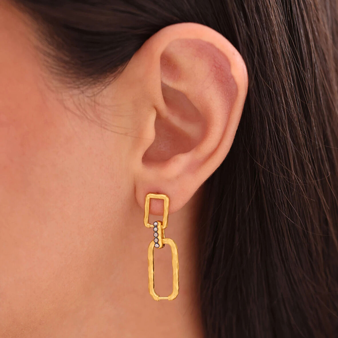 Nisera Hathor Altın Küpe