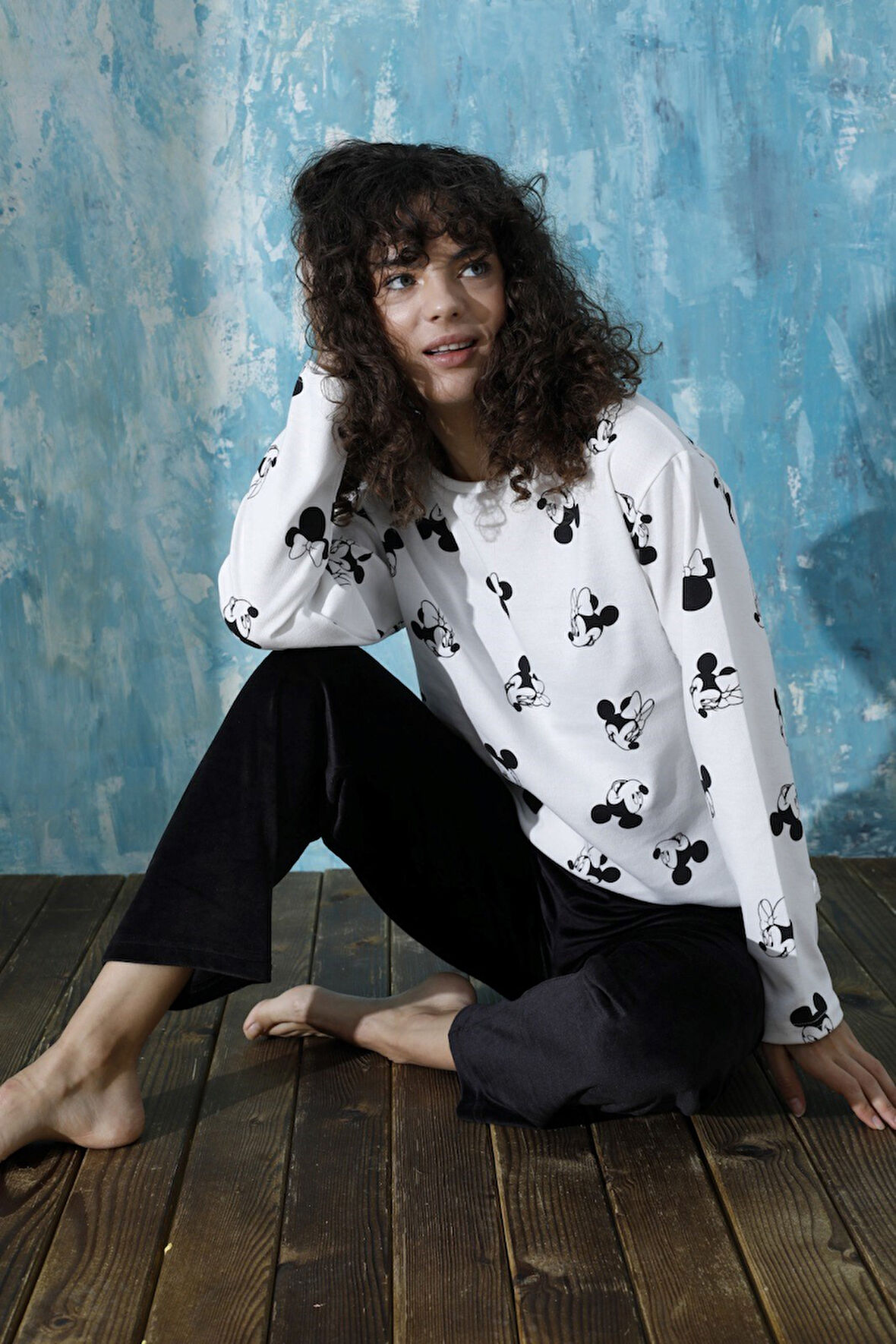 Kadın Bisiklet Yaka Düşük Omuz İnterlok Pamuklu Üst Kadife Alt Kışlık Pijama Eşofman Takım