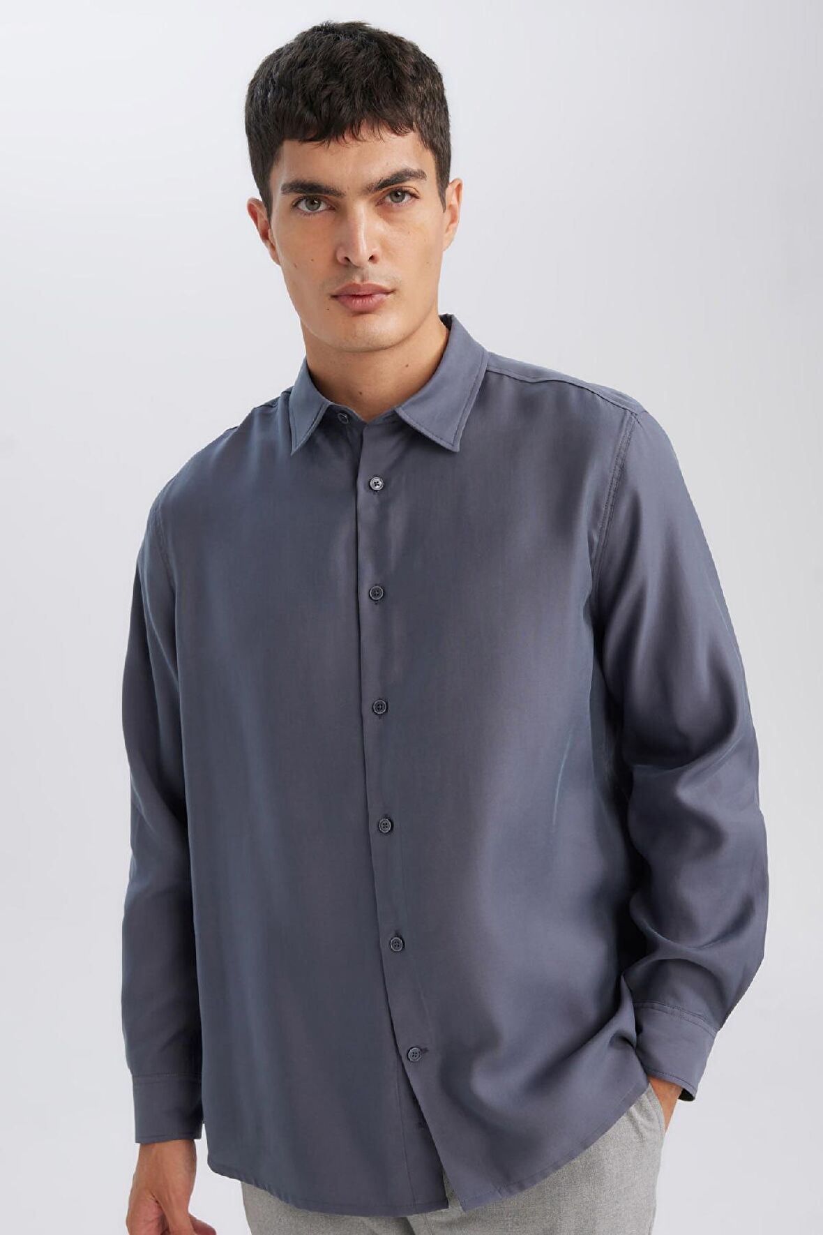 DeFacto Relax Fit Polo Yaka Twill Modal Karışımlı Basic Düz Uzun Kollu Gömlek D3376AX24AUAR174