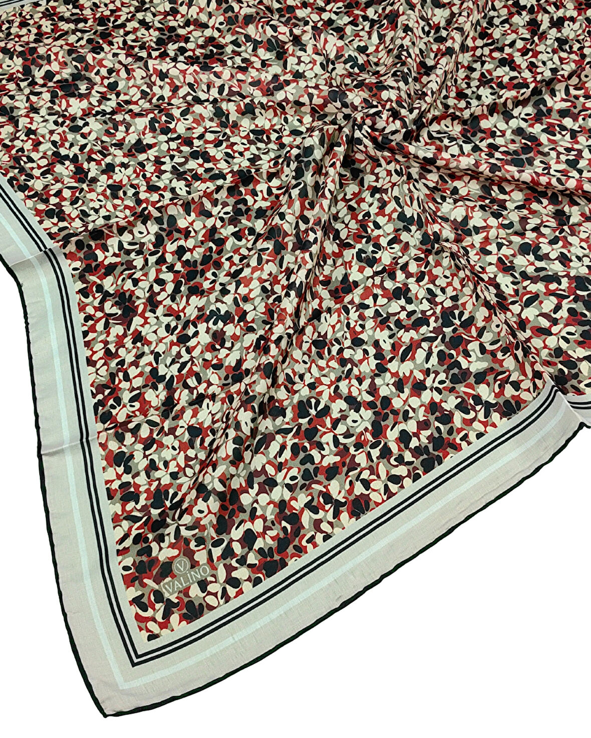 Valino Çiçek Desenli Şifon Eşarp – 90x90 cm