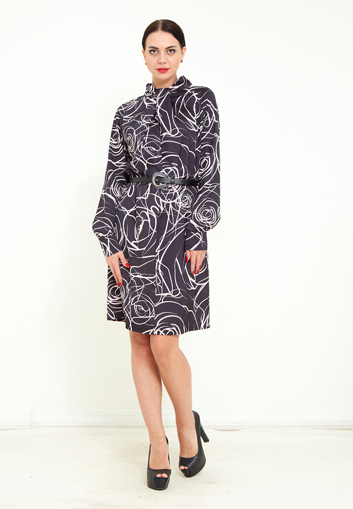 Dijital Desen Baskı Detaylı Kemerli Şal Yaka Şık Uzun Kolu Mini Elbise