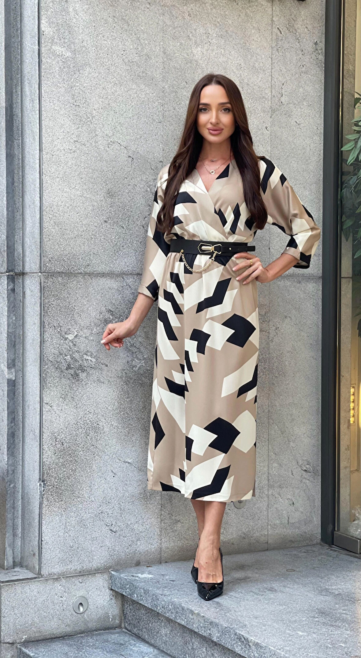 Trend Kadın Geometrik Desenli Bej Midi Boy Elbise