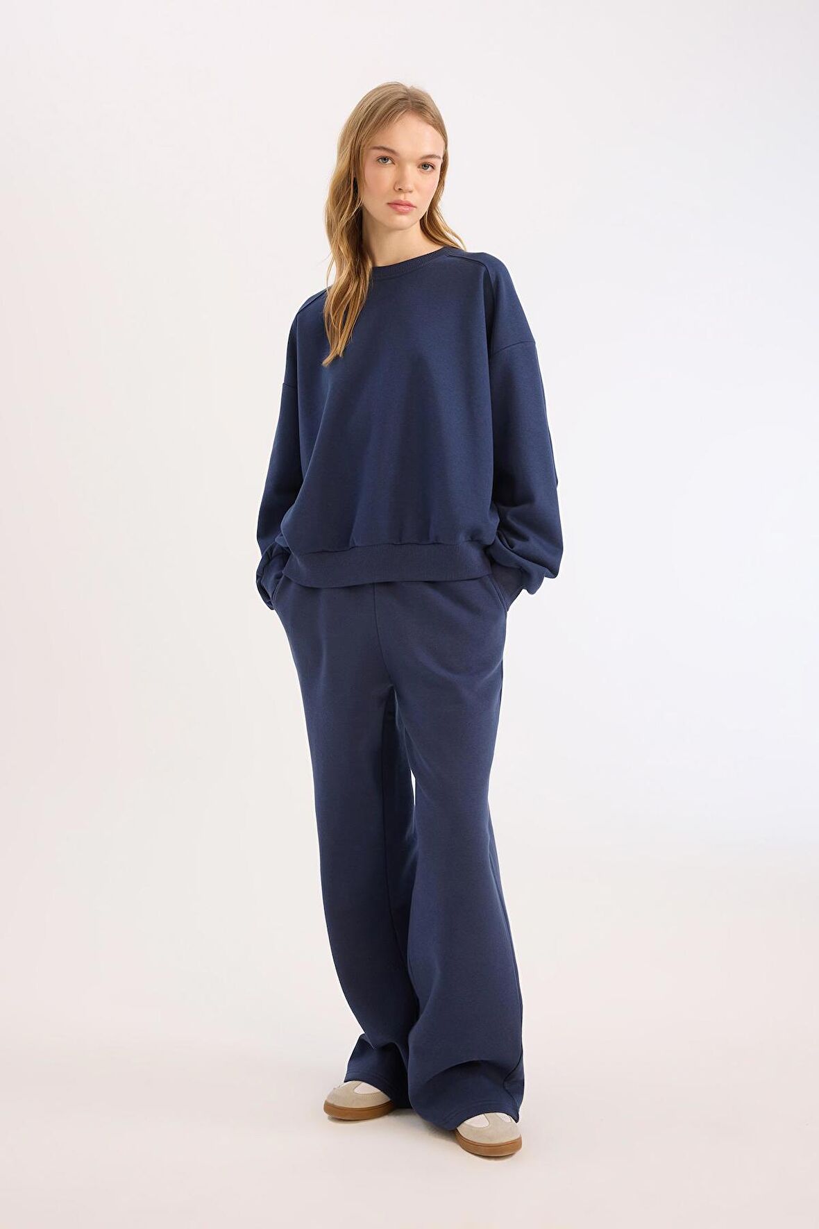 DeFacto Coool Wide Leg Eşofman Altı Beli Lastikli Geniş Bol Paça B3345AX25SPNV241