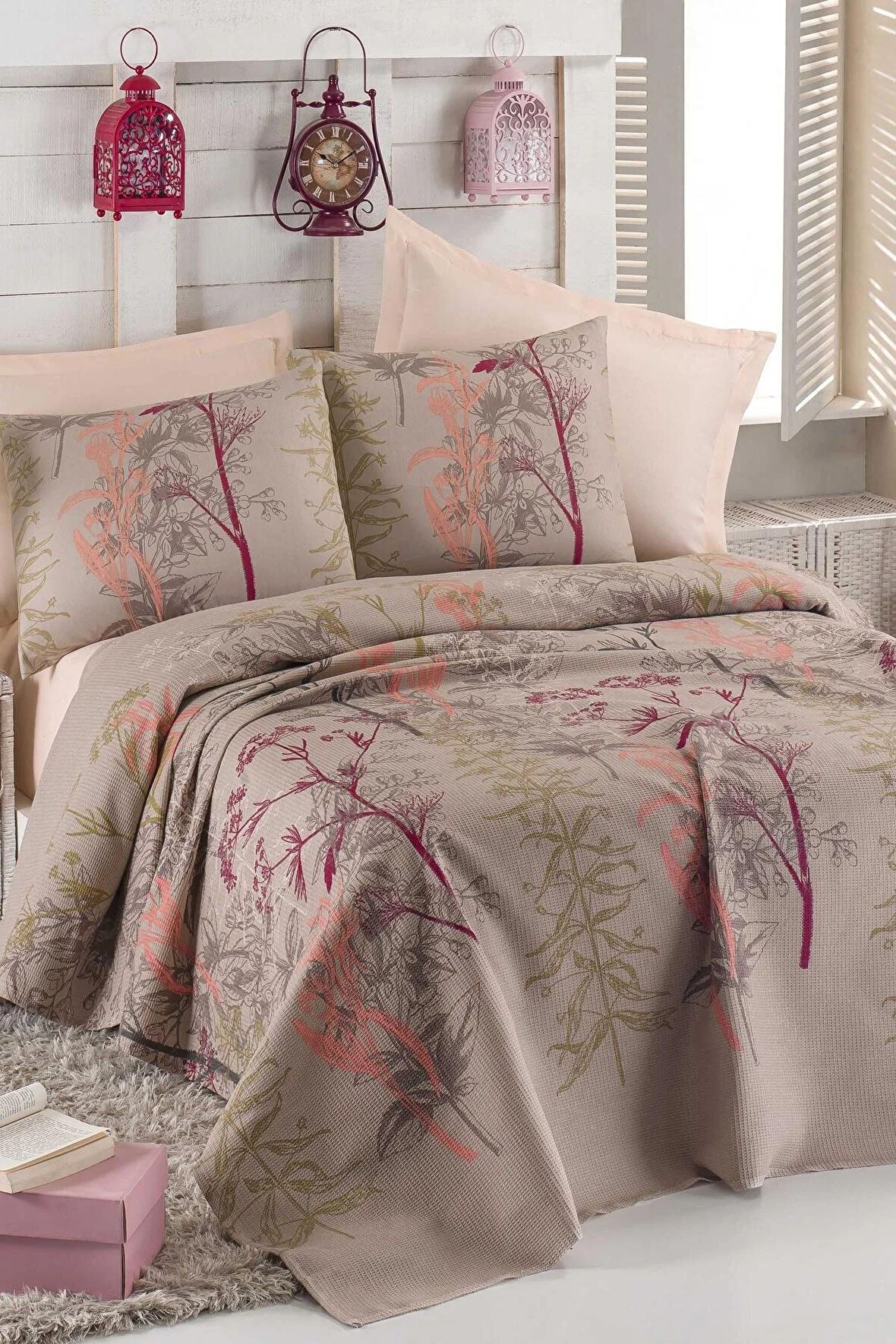 Baskılı Pike Takımı Tek Kişilik Urla Bej