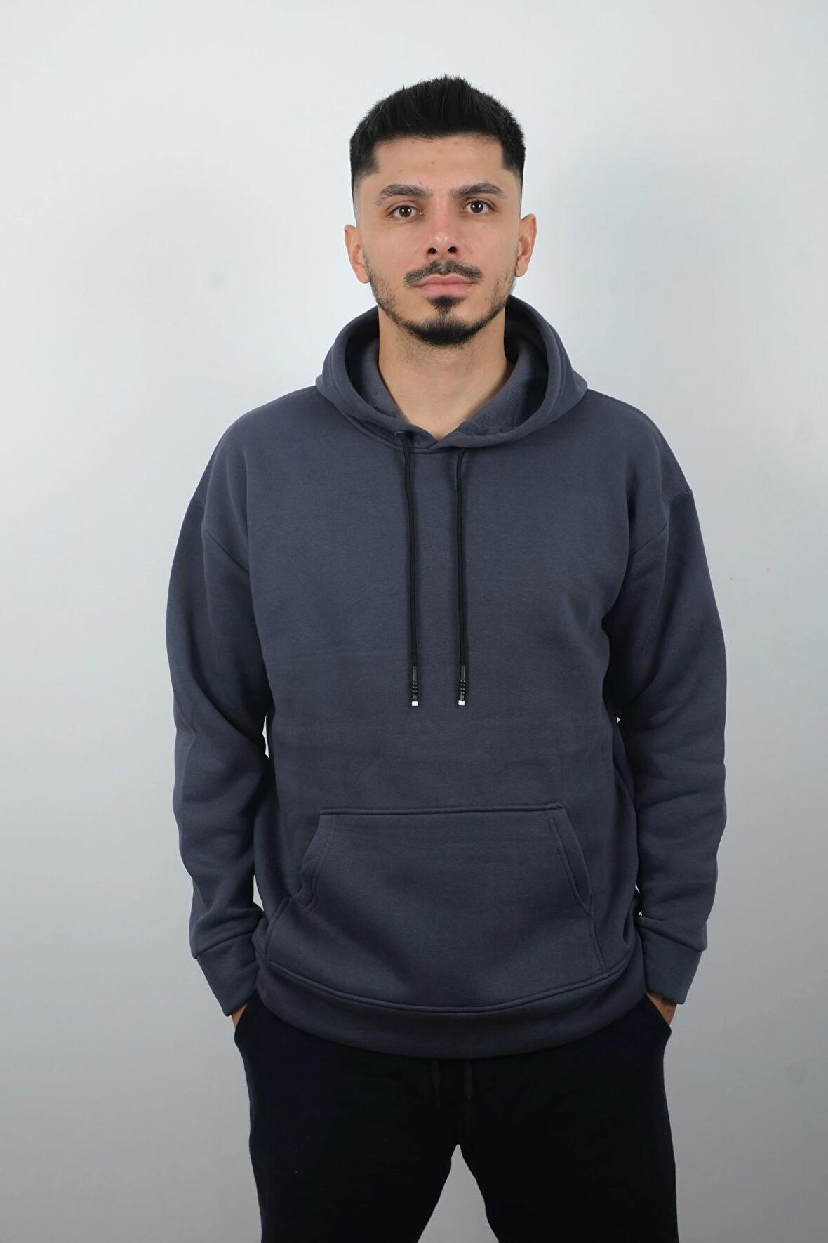 Erkek Kapüşonlu ve Önden Cepli Düz Polar Sweatshirt Antrasit