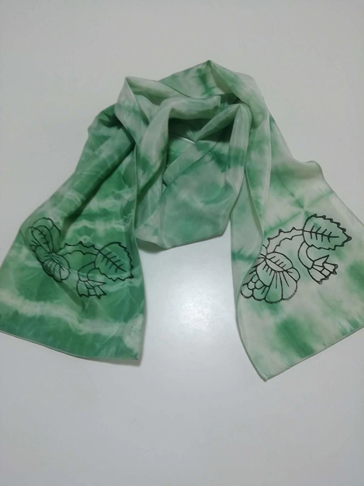 İpek Fular, El Boyaması, İnce İpek Fular, Hediyelik, Tek, Yeşil Fular; Batik Boyama Fular, Moli Tasarım