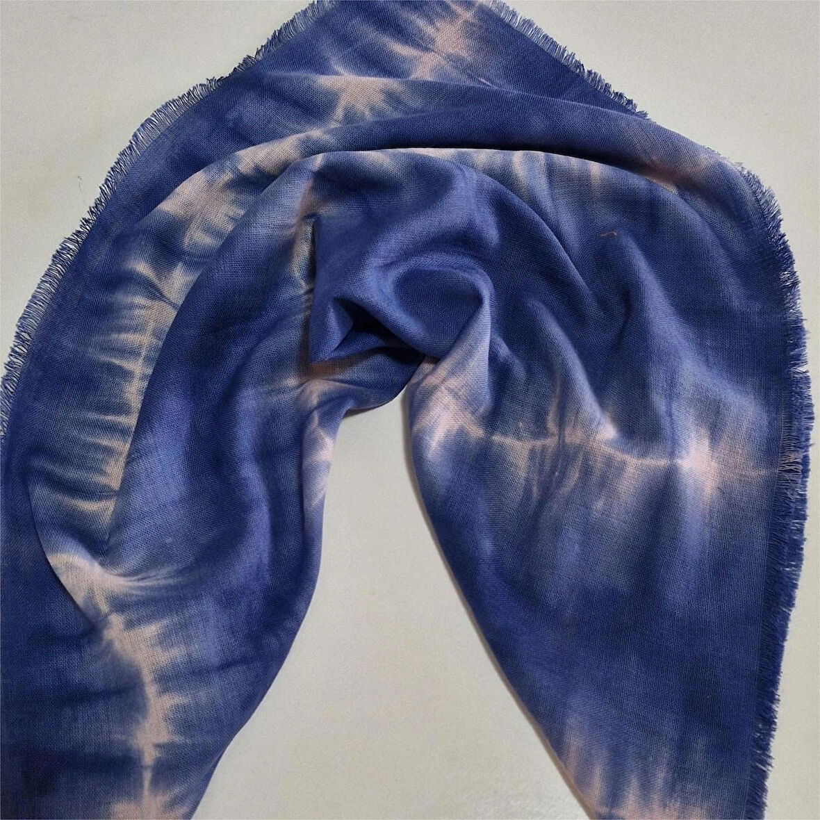 Kare Pamuklu Bandana, El Boyaması Batik Bandana, El Yapımı, Hediyelik, Moli Tasarım