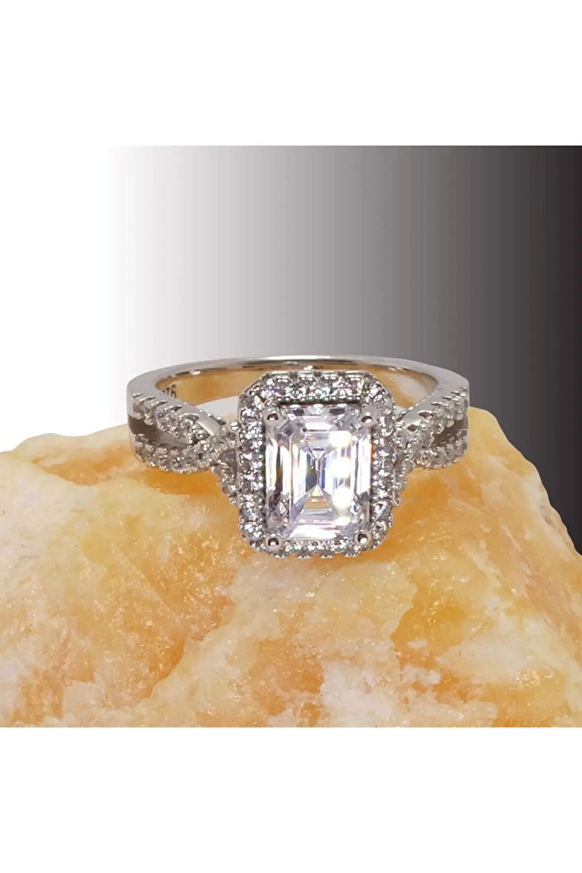 Baget Tektaşlı Sarmaşık Gümüş Kadın Yüzük