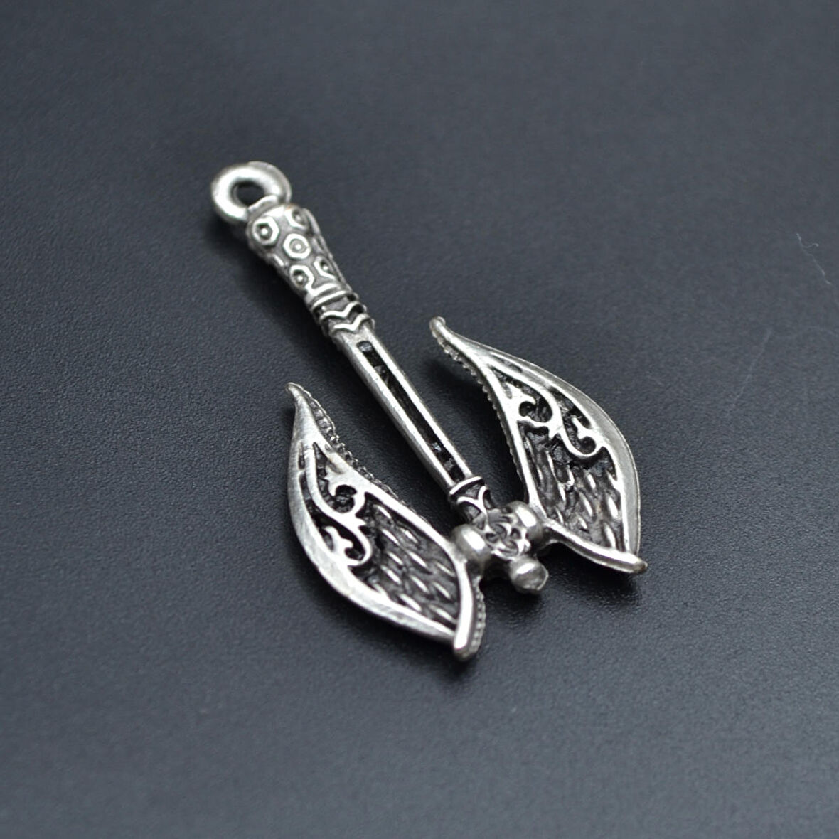 Balta - Axe Kolye Ucu - Antik Gümüş Kaplama - Kod:142