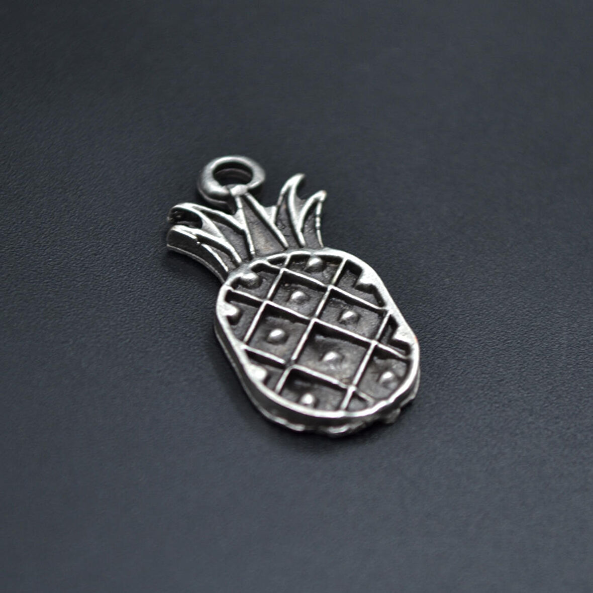 Ananas Kolye Ucu - Antik Gümüş Kaplama - Kod:256