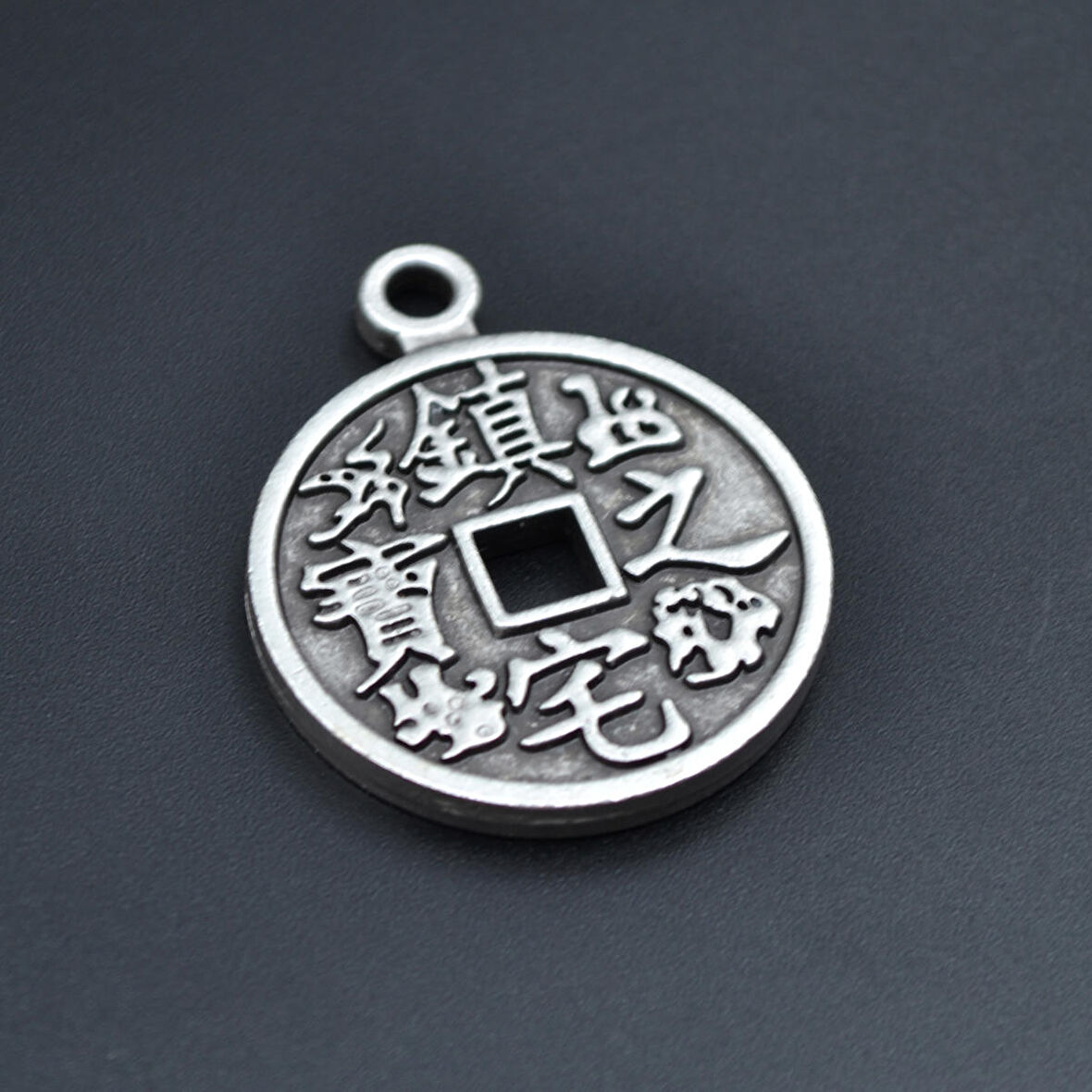 Feng Shui Çin Şans Parası Kolye Ucu - Antik Gümüş Kaplama - Kod:21