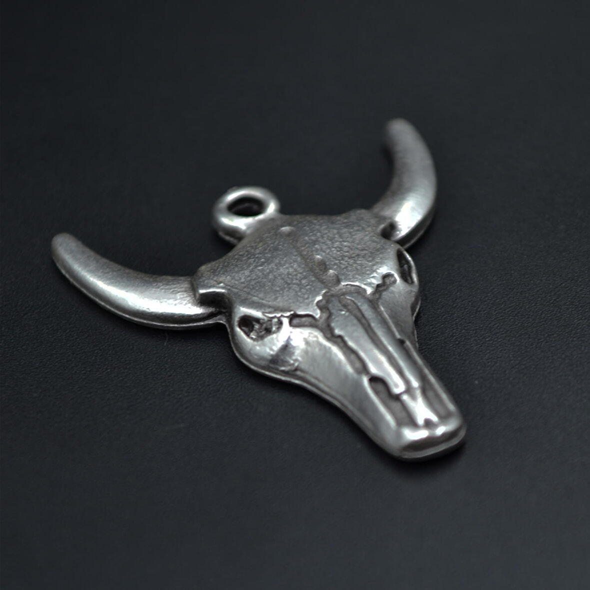 Boğa - Kuru Kafa Kolye Ucu - Antik Gümüş Kaplama - Kod:30