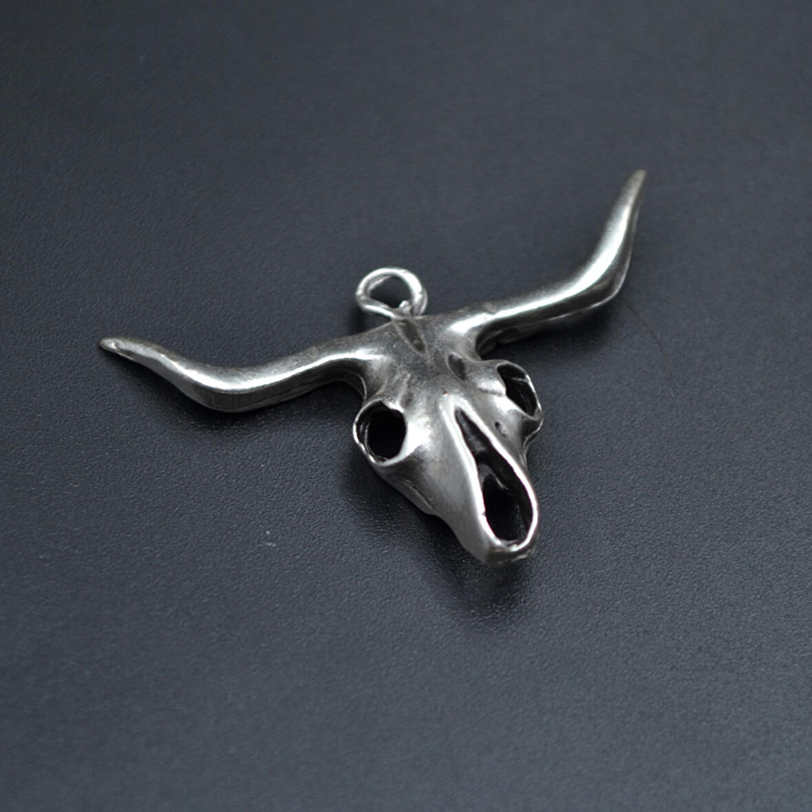 Boğa - Kuru Kafa Kolye Ucu - Antik Gümüş Kaplama - Kod:84