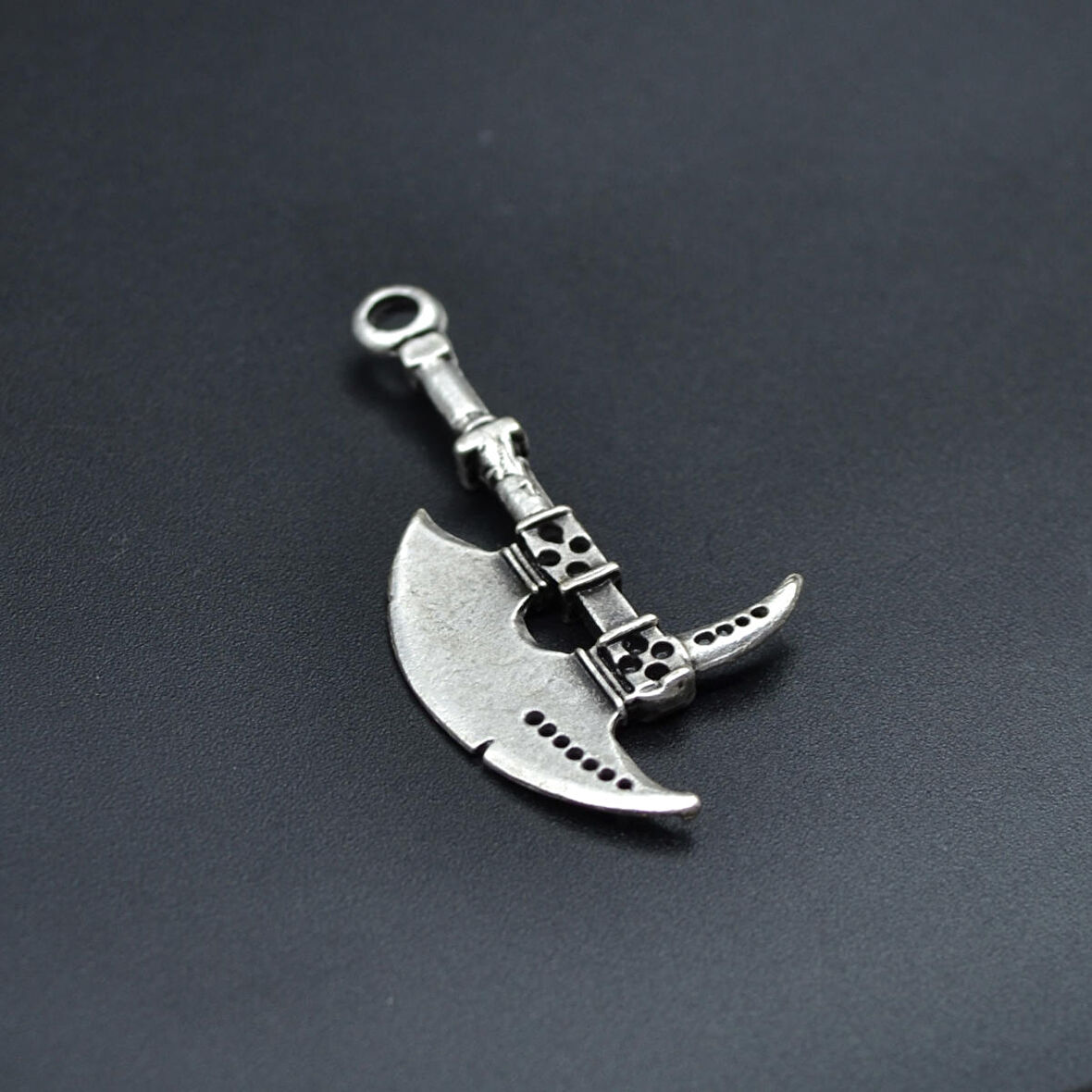 Balta Kolye Ucu - Antik Gümüş Kaplama - Kod:122